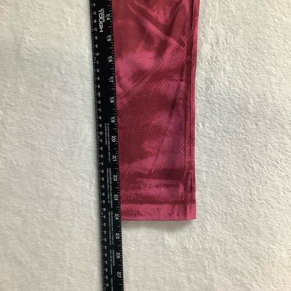 Lululemon Ebb to Street Tight *Wash Stone Wash Chianti / Pink Maroon Size 2 - Picture 9 of 11